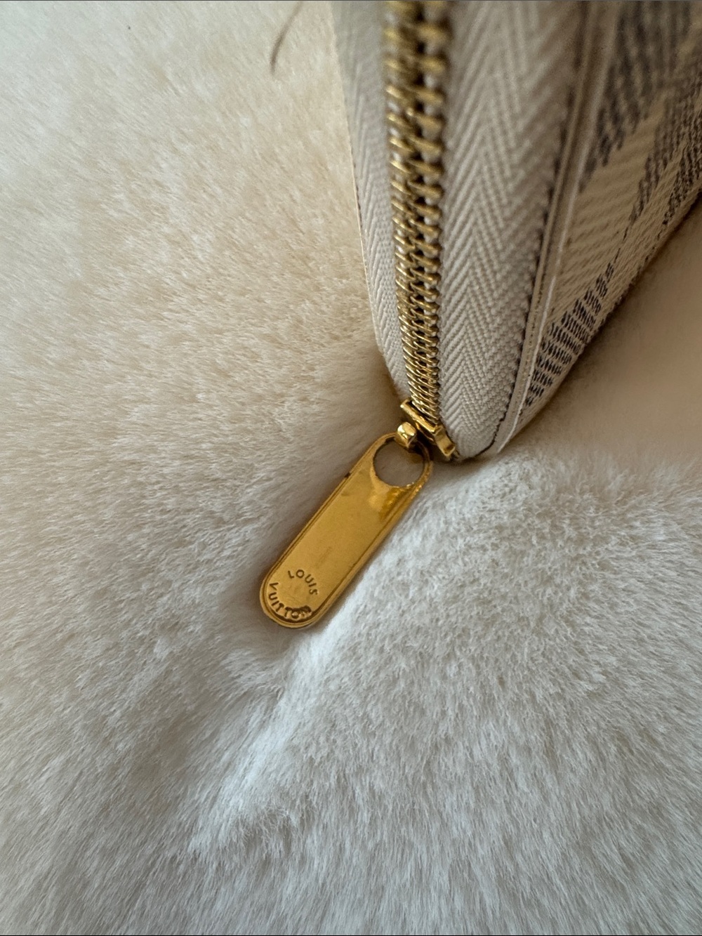 Louis Vuitton Damier Azur Zipped Wallet and coin pouch - Beige & Grey - Picture 2 of 16